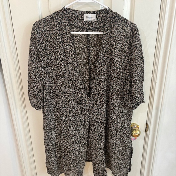 vintage floral single button oversized flowy shirt *taking offer - Picture 1 of 5